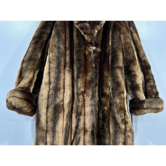 St. John Coat Collection Faux Fur Coat Size 4 NEW - Picture 3 of 11